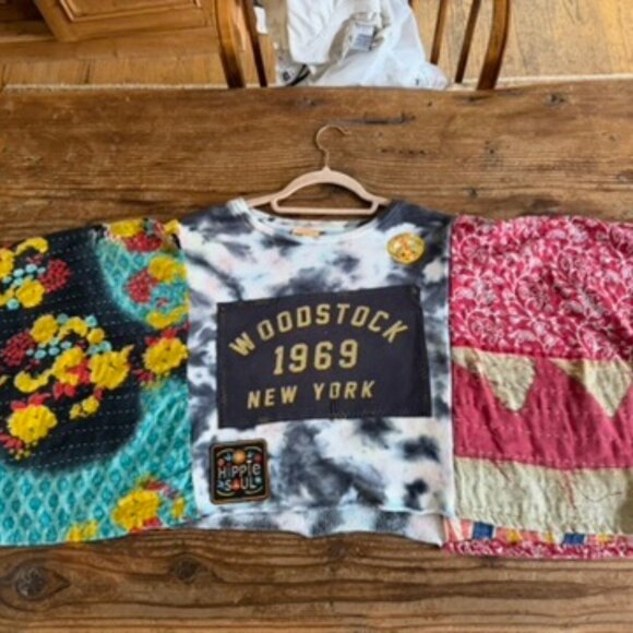 BROKEN BANDIT CUSTOM DESIGNED VINTAGE WOODSTOCK AND KANTHA TOP - Picture 8 of 11